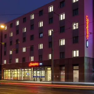 Hampton By Hilton Center Hotell