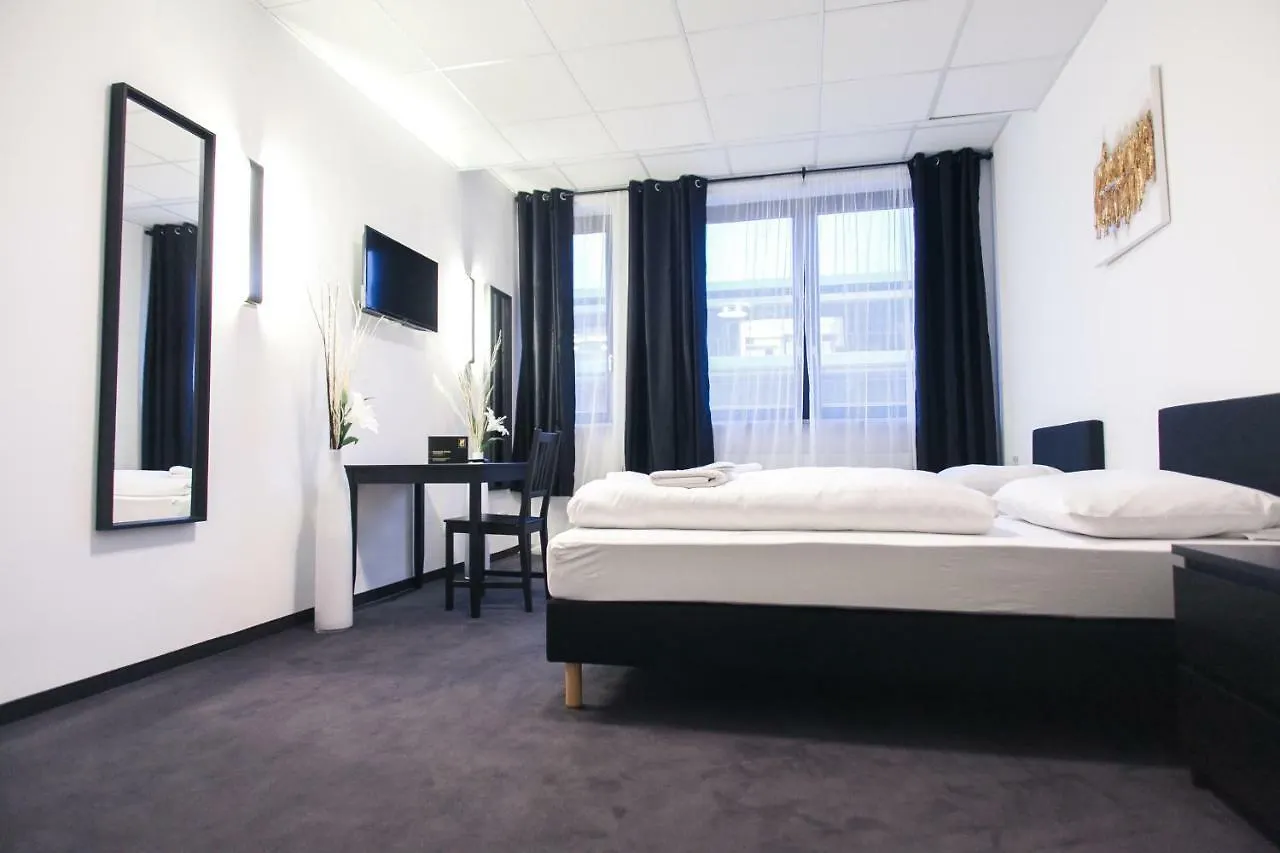 Huxx City Nürnberg Aparthotel